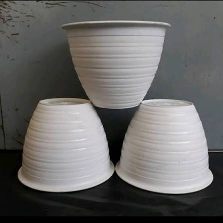 WASP FLOWER POT I SIZE 20 I สีขาว