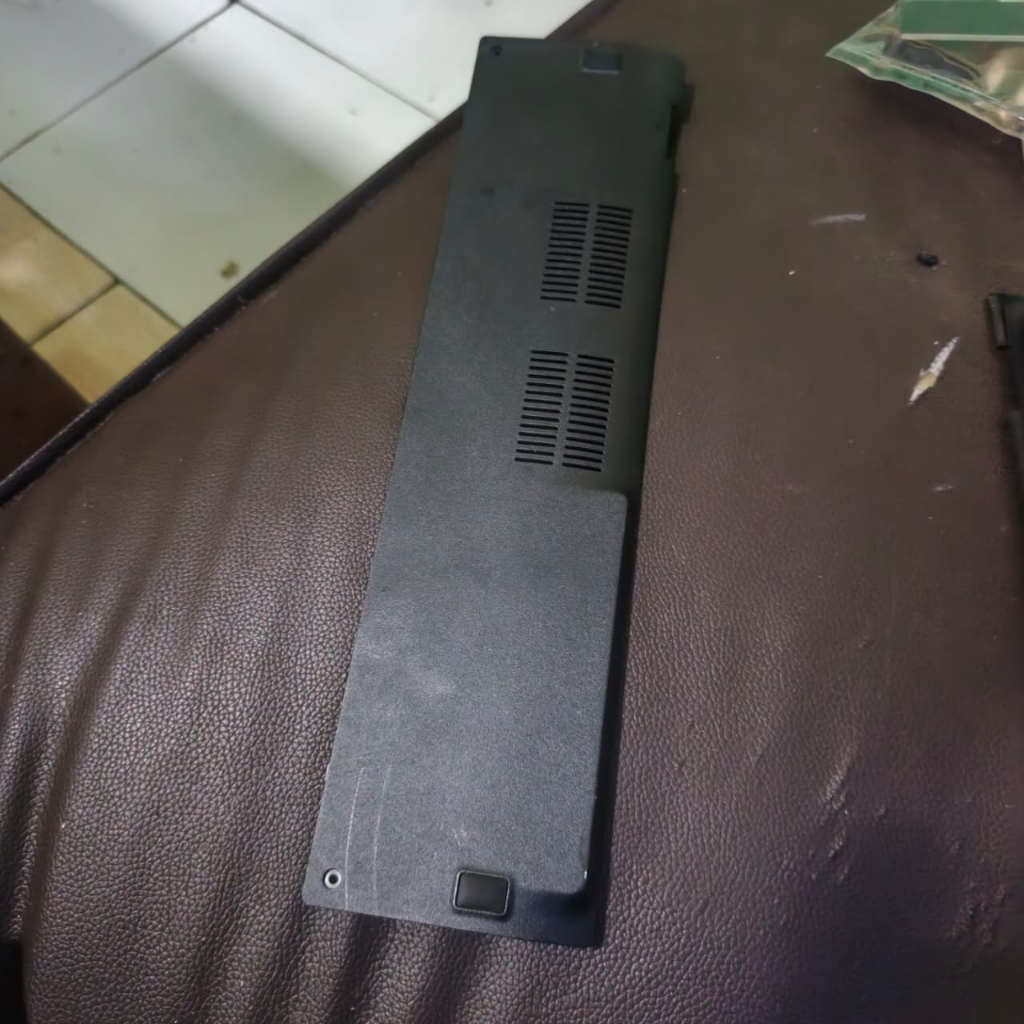 ASUS X450CA, CC, C A450CA, CC, C ปลอกปกด้านล่าง