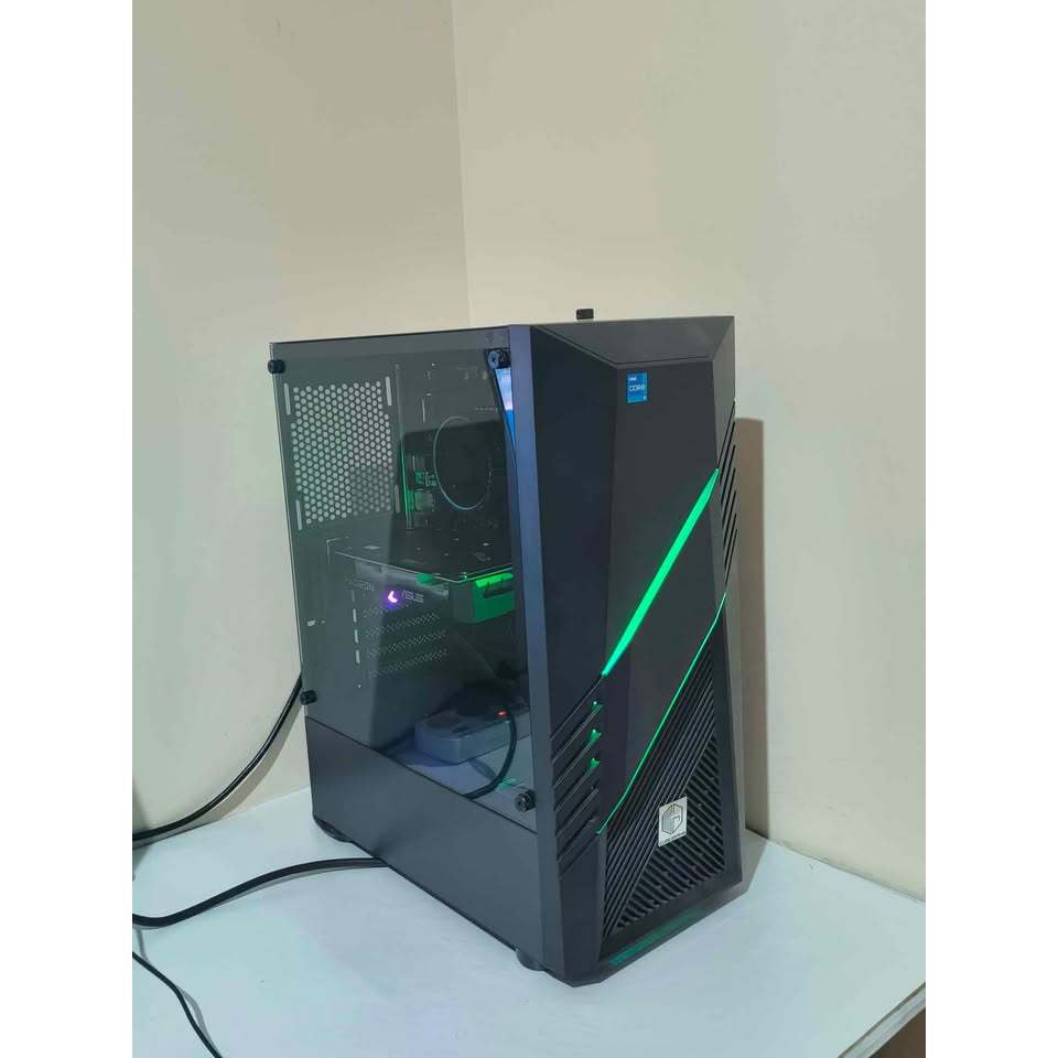 ภาพพีซีสําหรับเล่นเกม Intel Core i5-12400F - ASUS RX 6400 4GB VGA