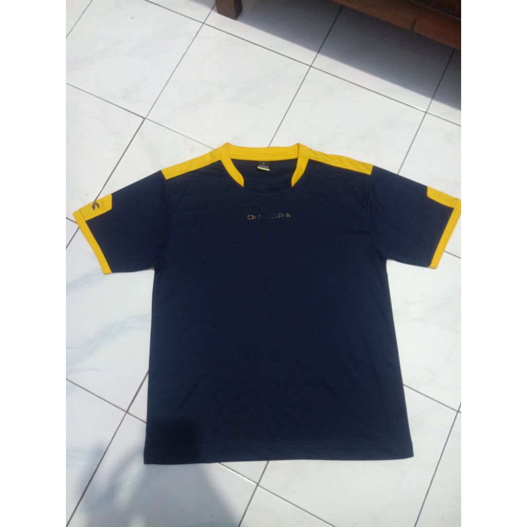 เสื้อยืด Diadora SZM