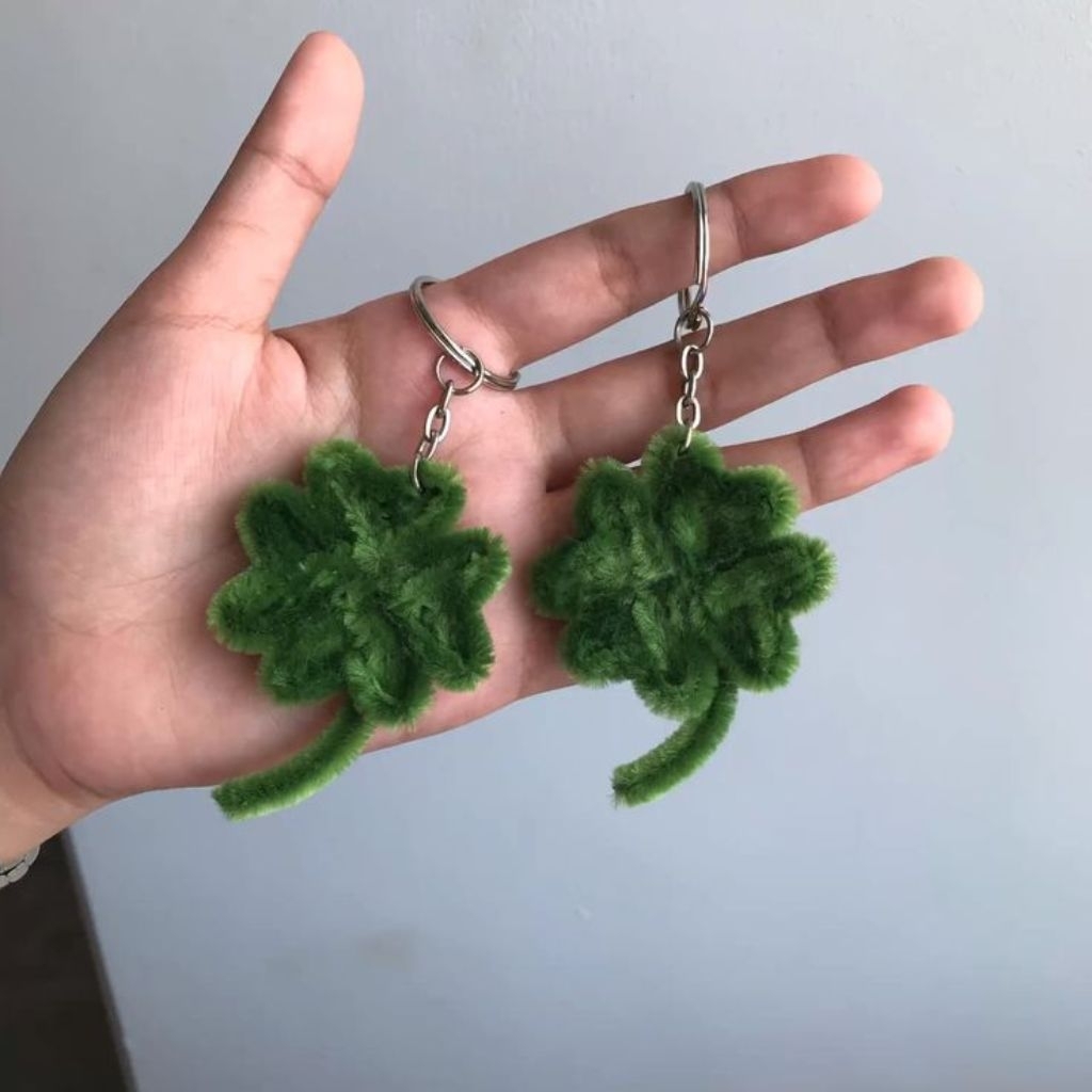 GANTUNGAN CLOVER KEYCHAIN/FUR WIRE KEYCHAIN/CUTE BAG HANGER/DARK GREEN CLOVER KEYCHAIN