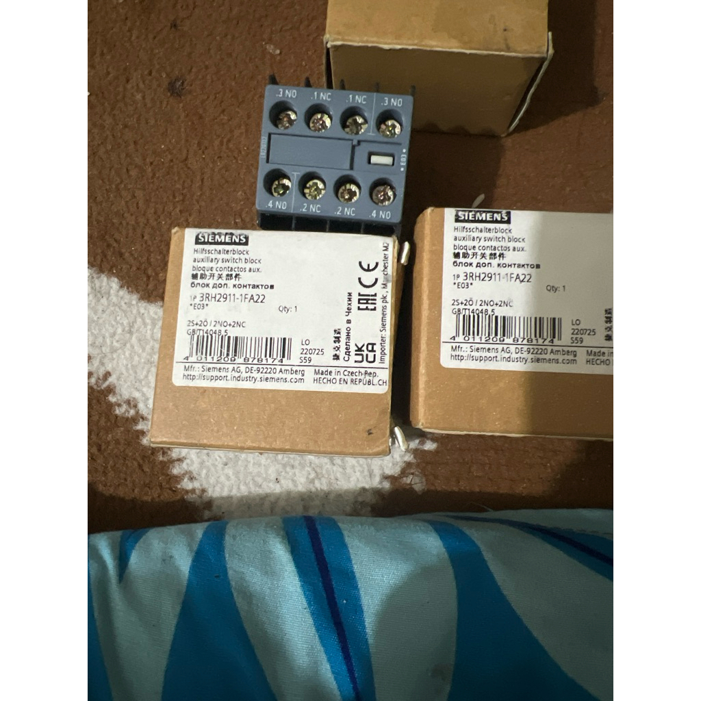 สวิตช์AUXILIARY BLOCK 3RH2911-1FA22 ต้นฉบับ