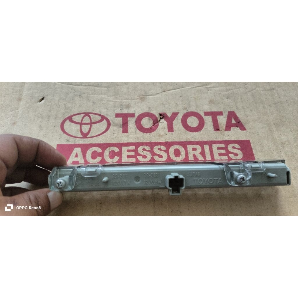 ไฟท้ายไฟเบรคหลัง Toyota Yaris Sienta Camry Altis เดิม