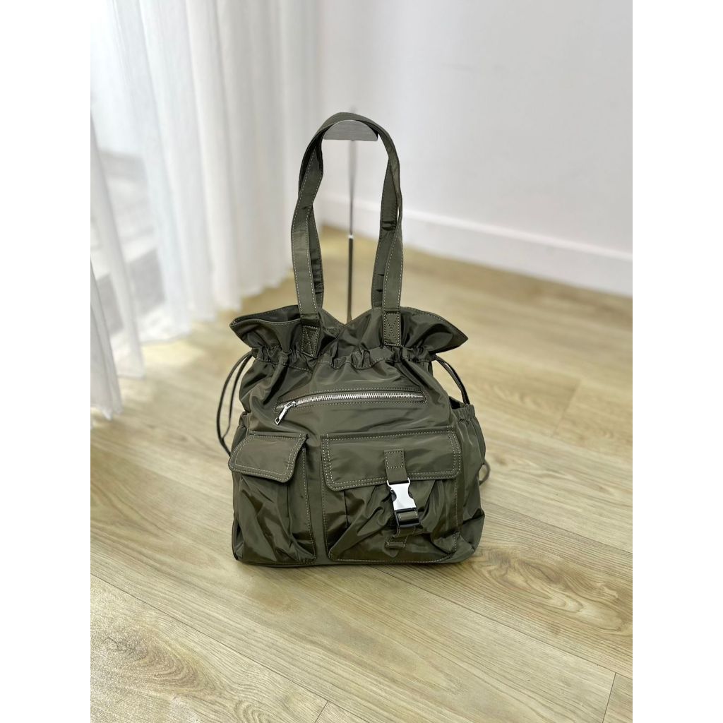 - YUTO NYLON BAG****