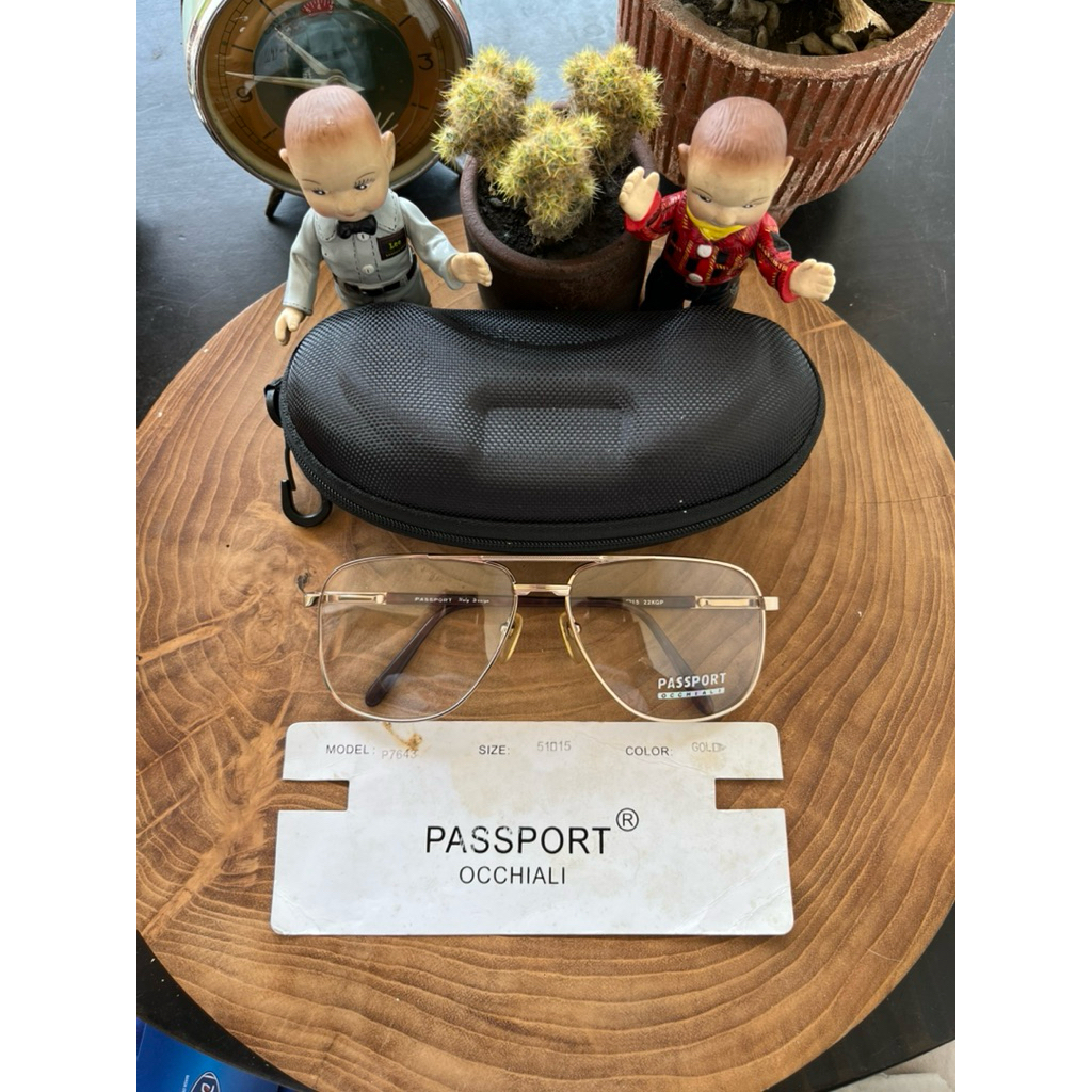 กรอบวินเทจ 80s/US Army Military Pilot แว่นกันแดด ยี่ห้อ: PASSPORT 22KGP Size: 58-15 Rare/limited edi