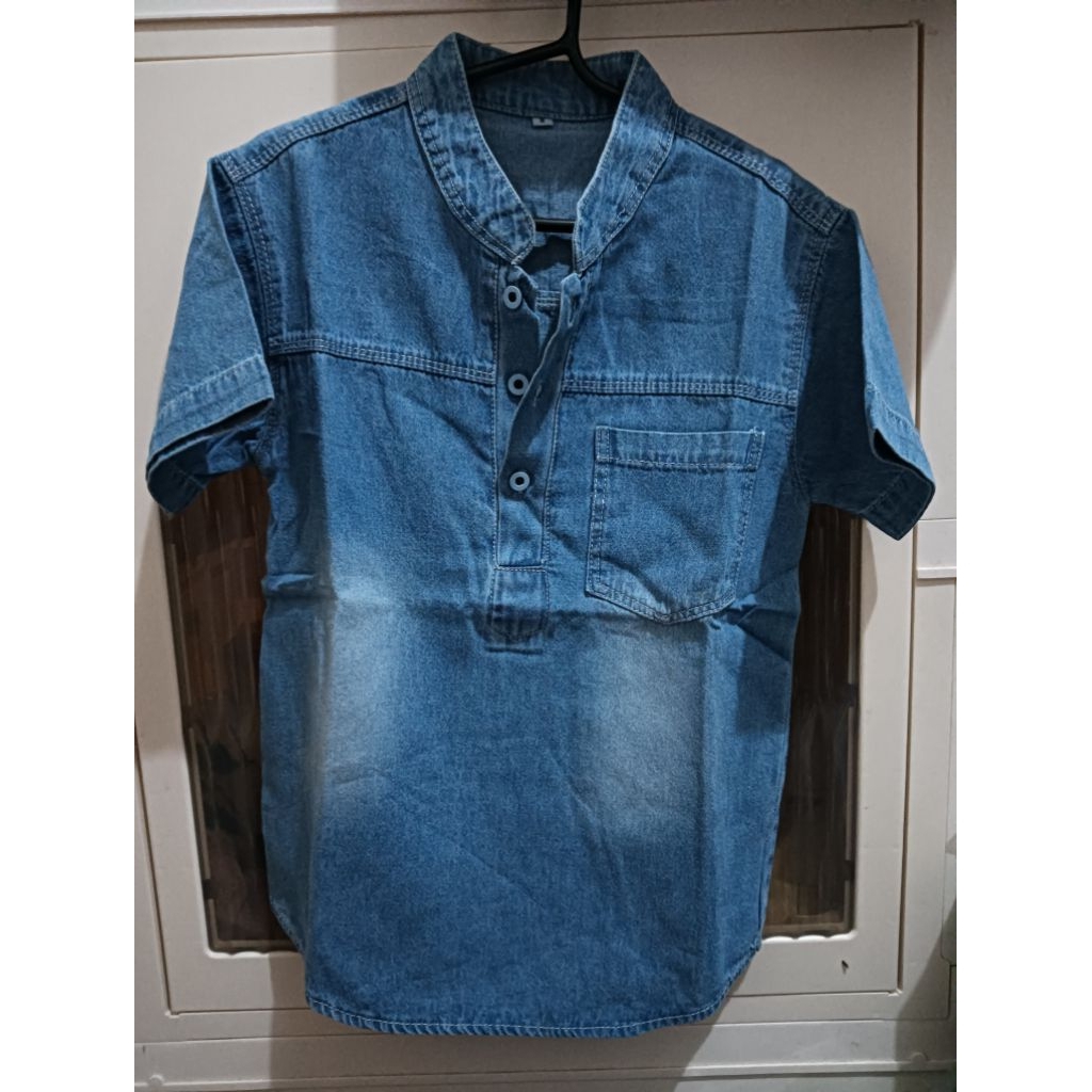 LEVIS KEMEJA เสื้อเด็ก Unisex ผลิตจากวัสดุ LEVIS