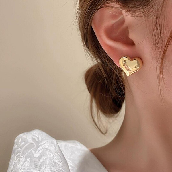 ต่างหูรูปหัวใจมันเงา jan365 (3J3)