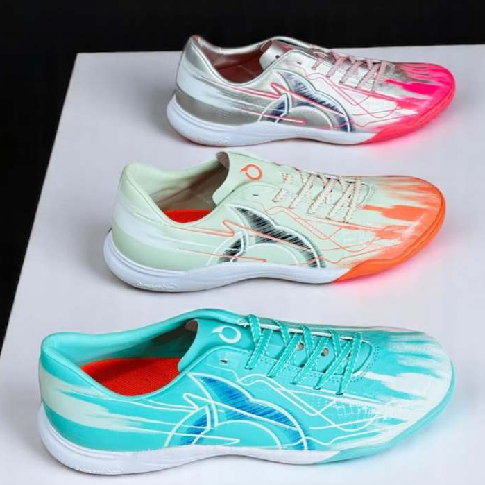 ORTUSEIGHT CATALYST LEGION V5 FUTSAL SHOES ใน OR1G1N4L CASH ส่งมอบ [CHECK] ใหม่ล่าสุด 2025