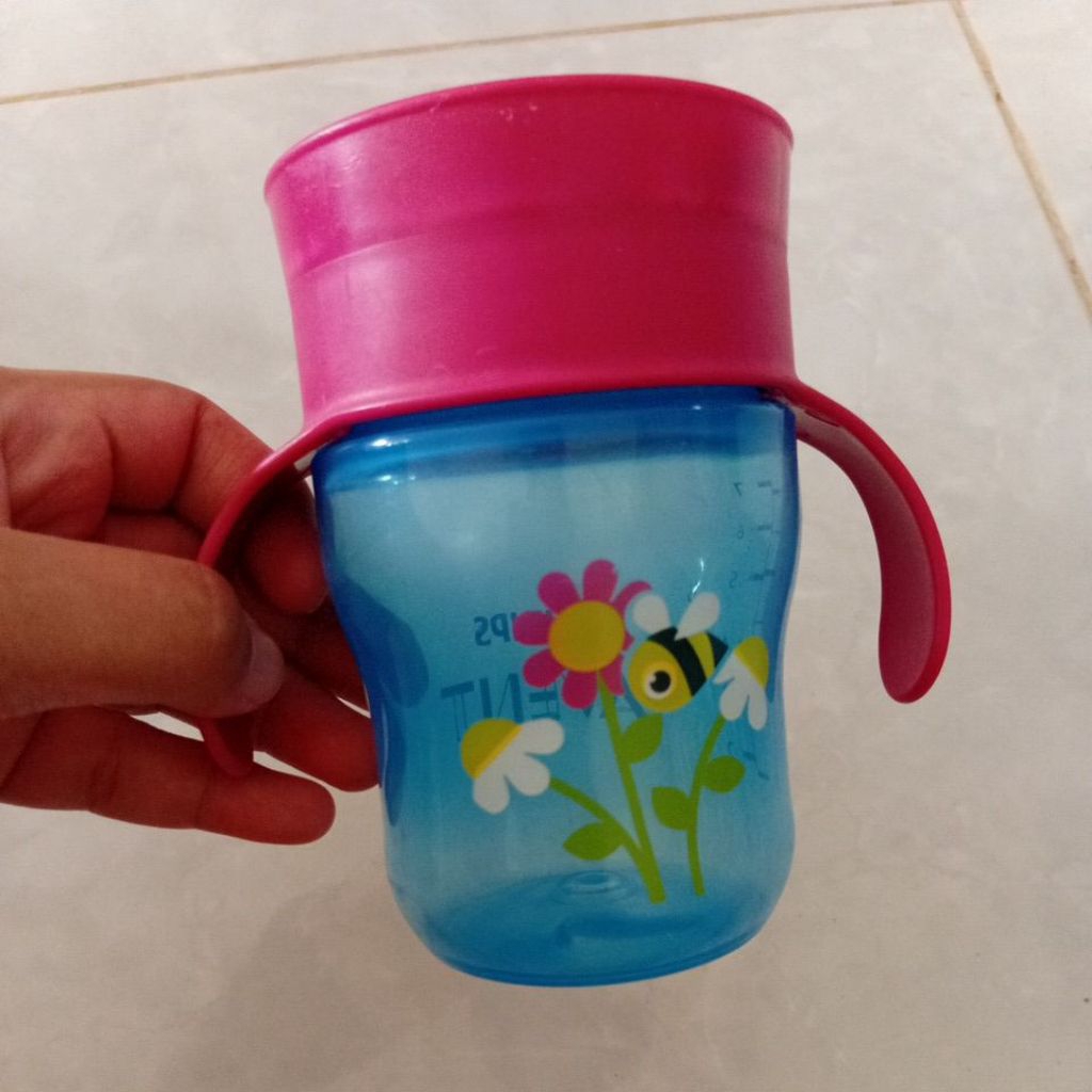 (PRELOVED) PHILLIPS AVENT TRAINING CUP