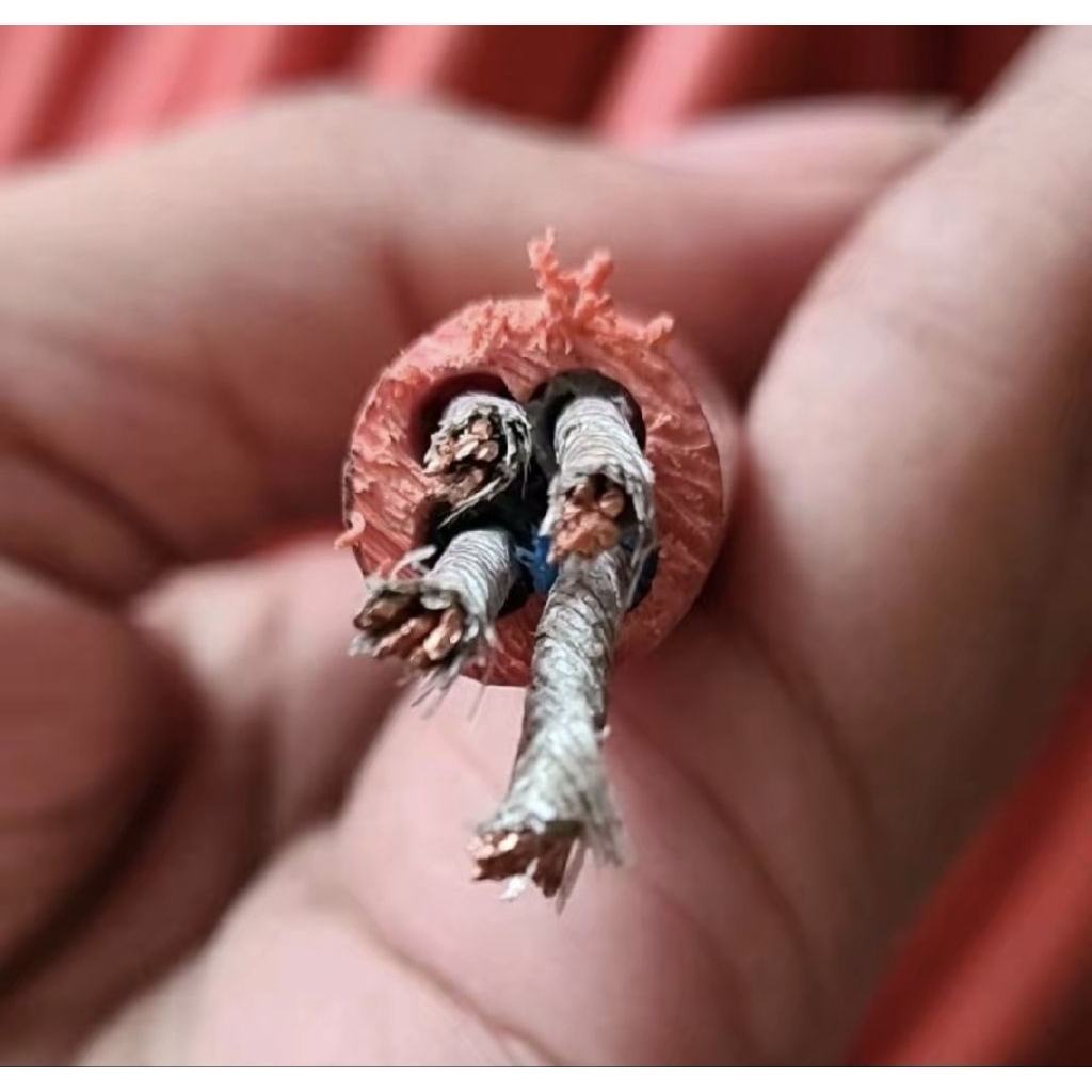 สาย FRC 4x1.5 mm2 สายความต้านทานอัคคีภัยโลหะ 4 x 1.5 mm2 โลหะ N2XY