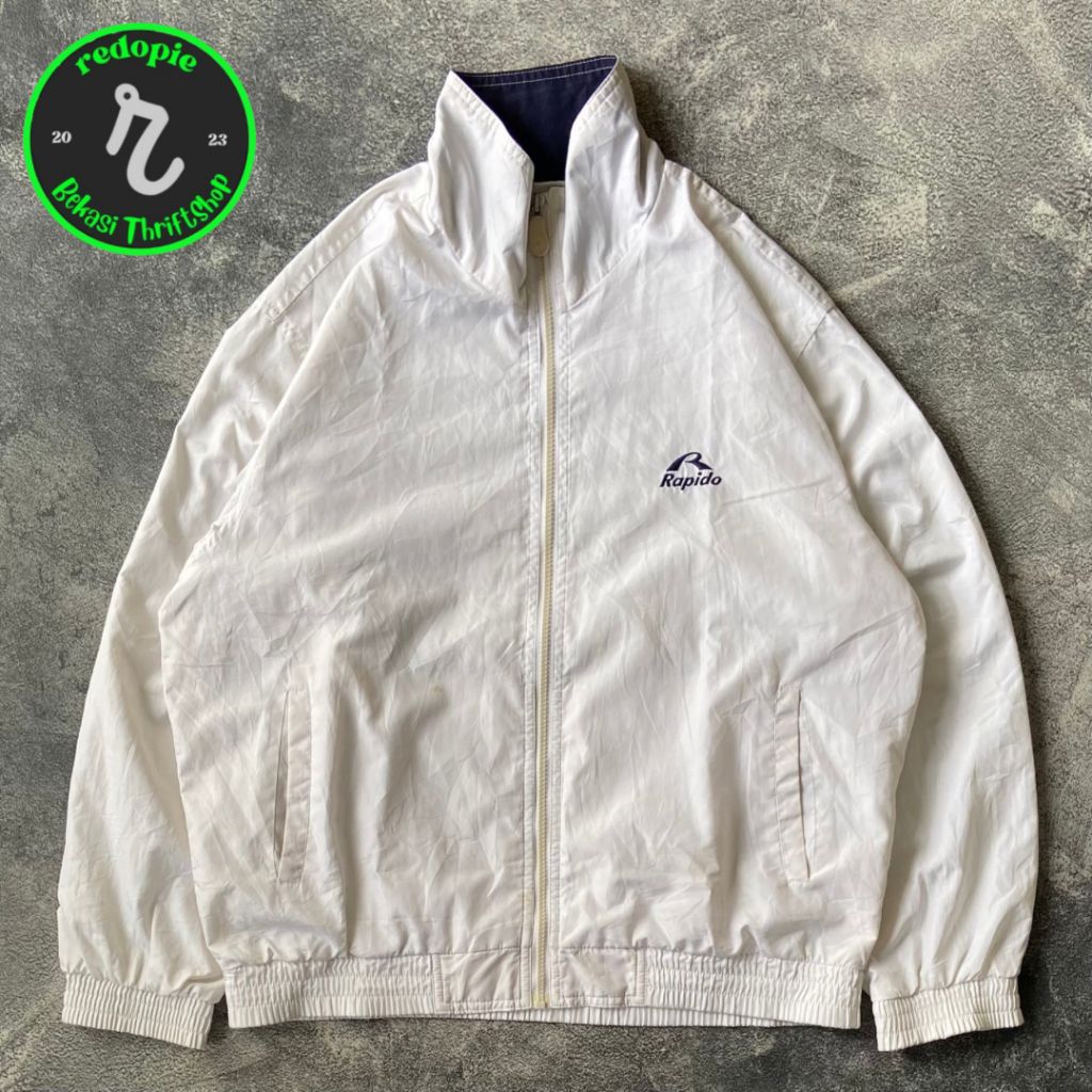 เสื้อแจ็คเก็ตสีขาว Rapido