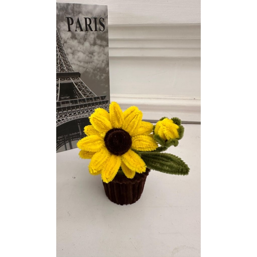 MATAHARI MINI WIRE FEATHER POT ดอกไม้/กระถางดอกไม้/ดอกทานตะวันทันสมัย