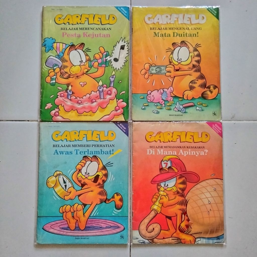 แพ็คเกจ Cergam Vintage - Garfield - Dian Raya - 4 ฉบับ