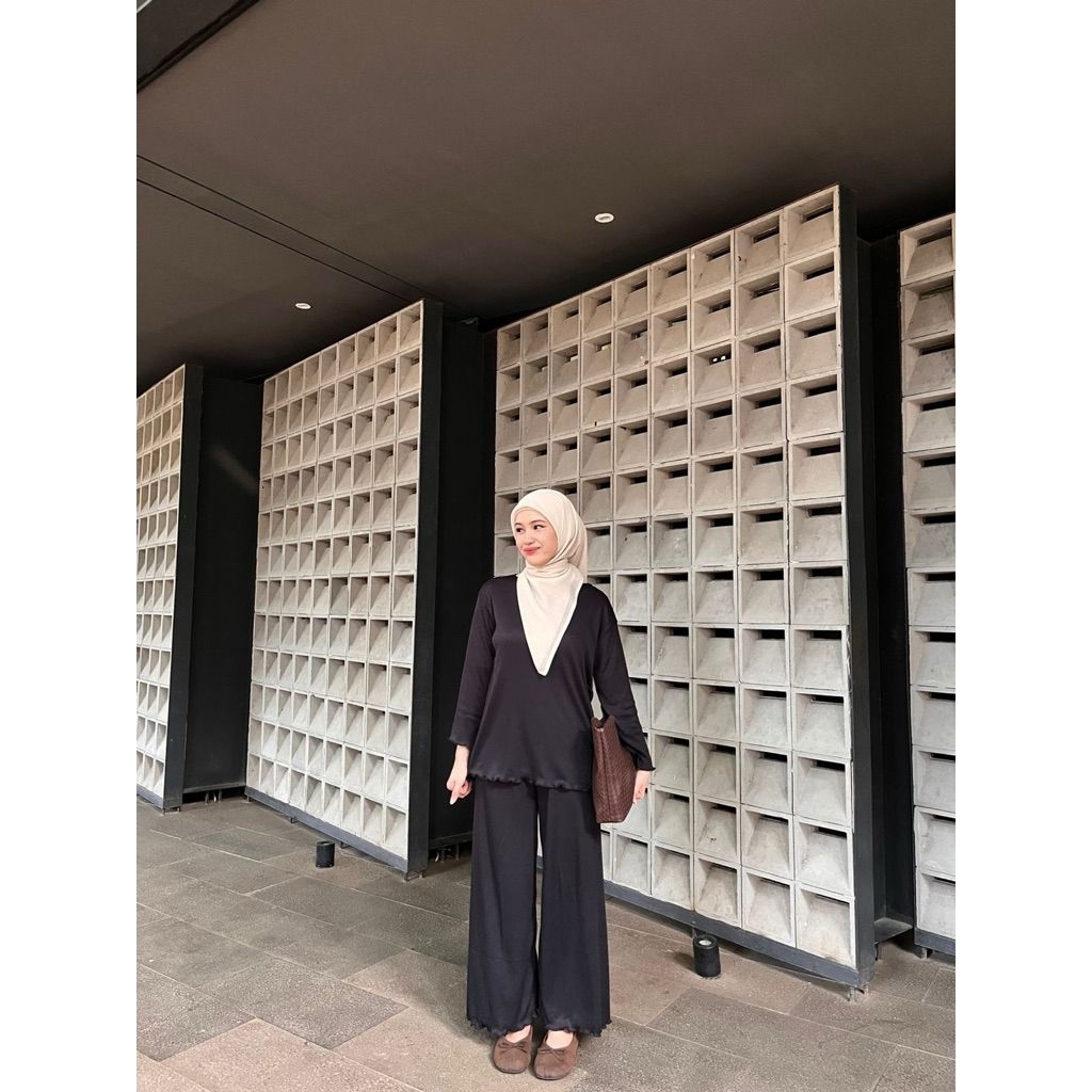 NECI SET / ชุดผู้หญิง / ชุดผู้หญิง / ชุดผู้หญิง