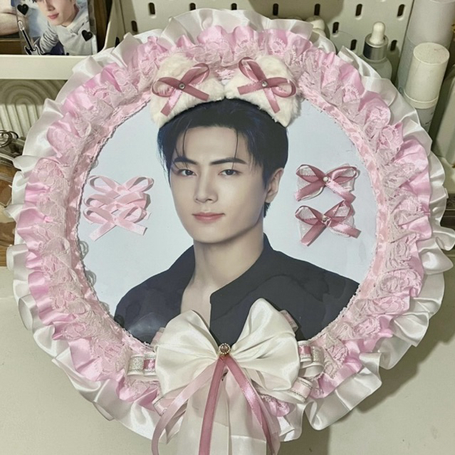 KPOP Impick Case Decor | รถไฟฟ้า รถไฟฟ้า รถไฟฟ้า | สิบเจ็ด | TXT | ENHYPEN | BOYNEXTDOOR