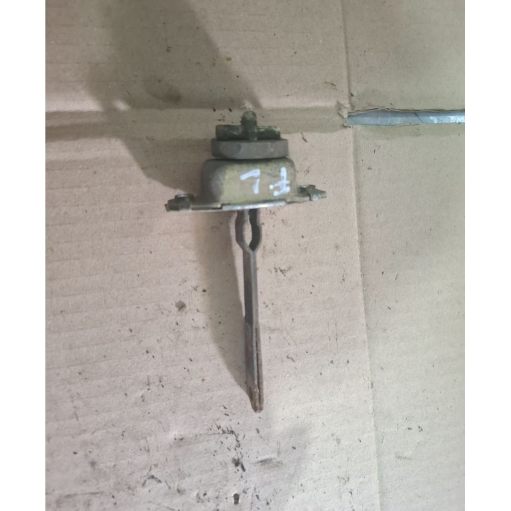 เช็คประตู รีเทนเนอร์ประตูหน้าซ้าย charade classy winner g102 cx g100 88-96