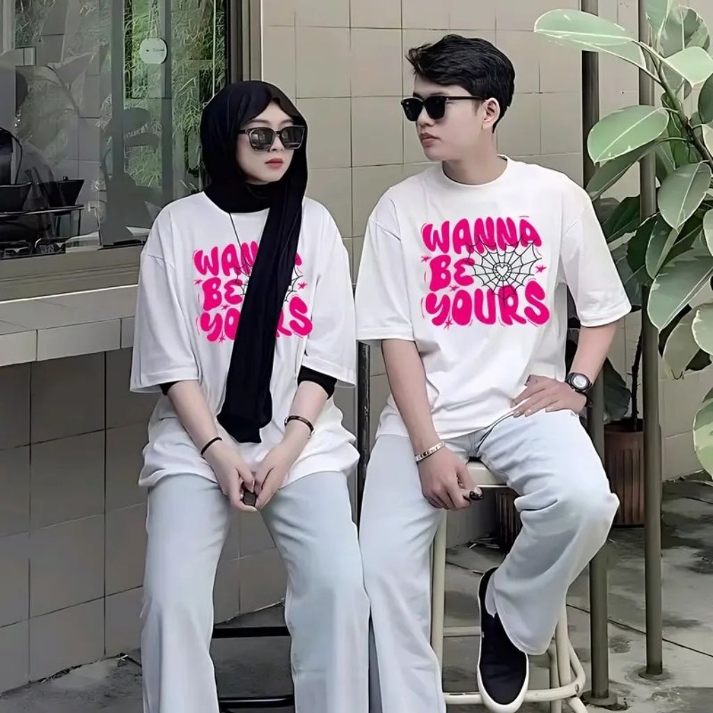 เสื้อยืดคู่รัก Wanna Be Yours (สีชมพู) Wanna Be Yours Distro เสื้อยืด/เสื้อยืดคู่รักสําหรับผู้ชายและ