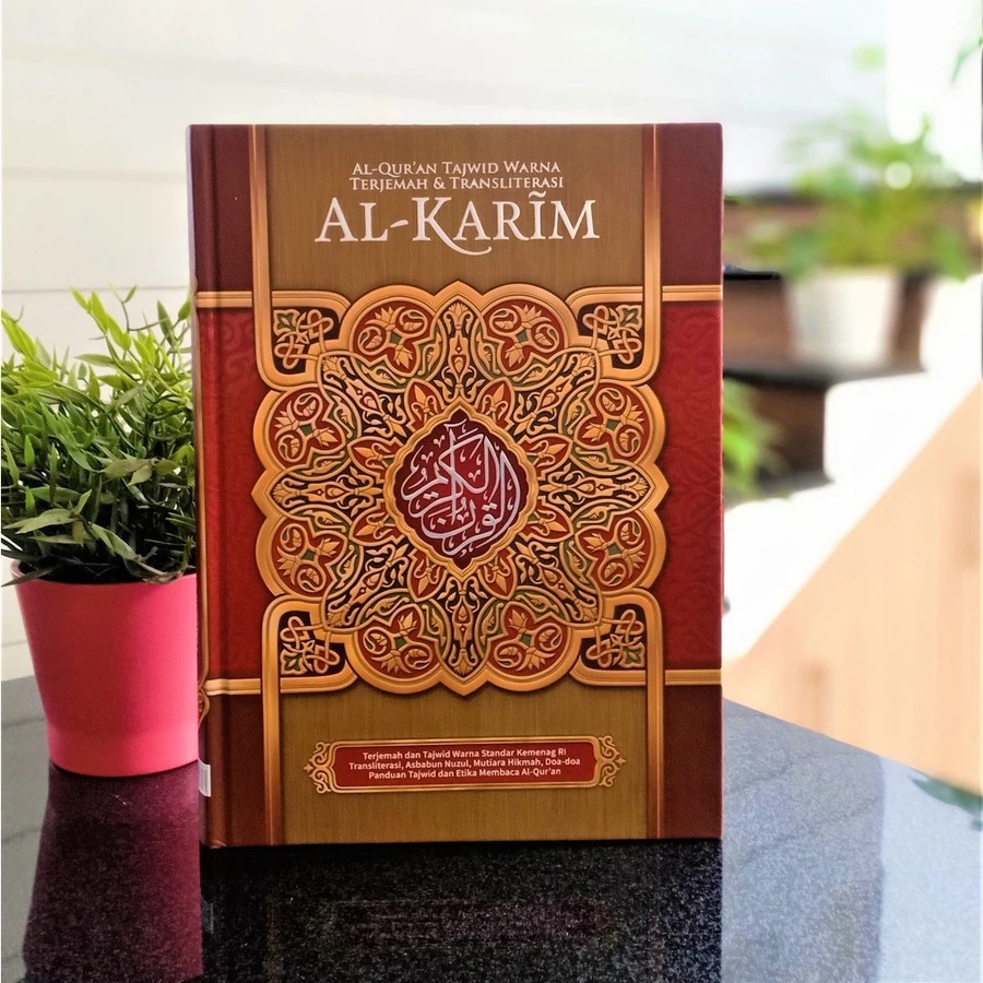 Al-Quran Tajvid Al-Karim, Al-Quran Al-Karim แปลและละติน A4 - A5 + INSERT
