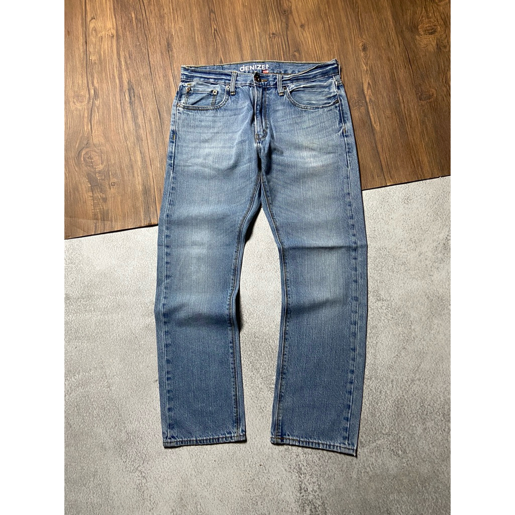 DENIZEN WASHED JEANS