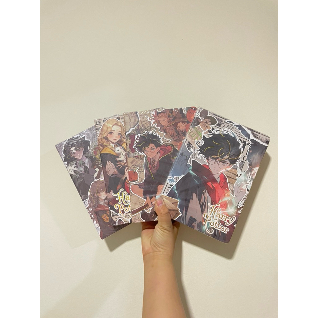 HARRY POTTER HARDCOVER AGENDA BOOK BARRIER STRAP AGENDA BOOK 100 แผ่น PICTURED AGENDA BOOK CHARACTER