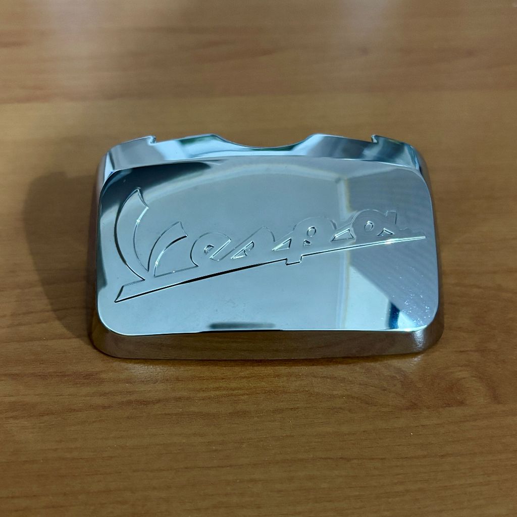 ฝาครอบแร็คท้าย Vespa LXV Chrome (อะไหล่ No: 623336)