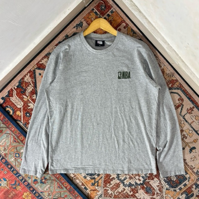 เสื้อยืด GREY NBA LONGSLEEVE