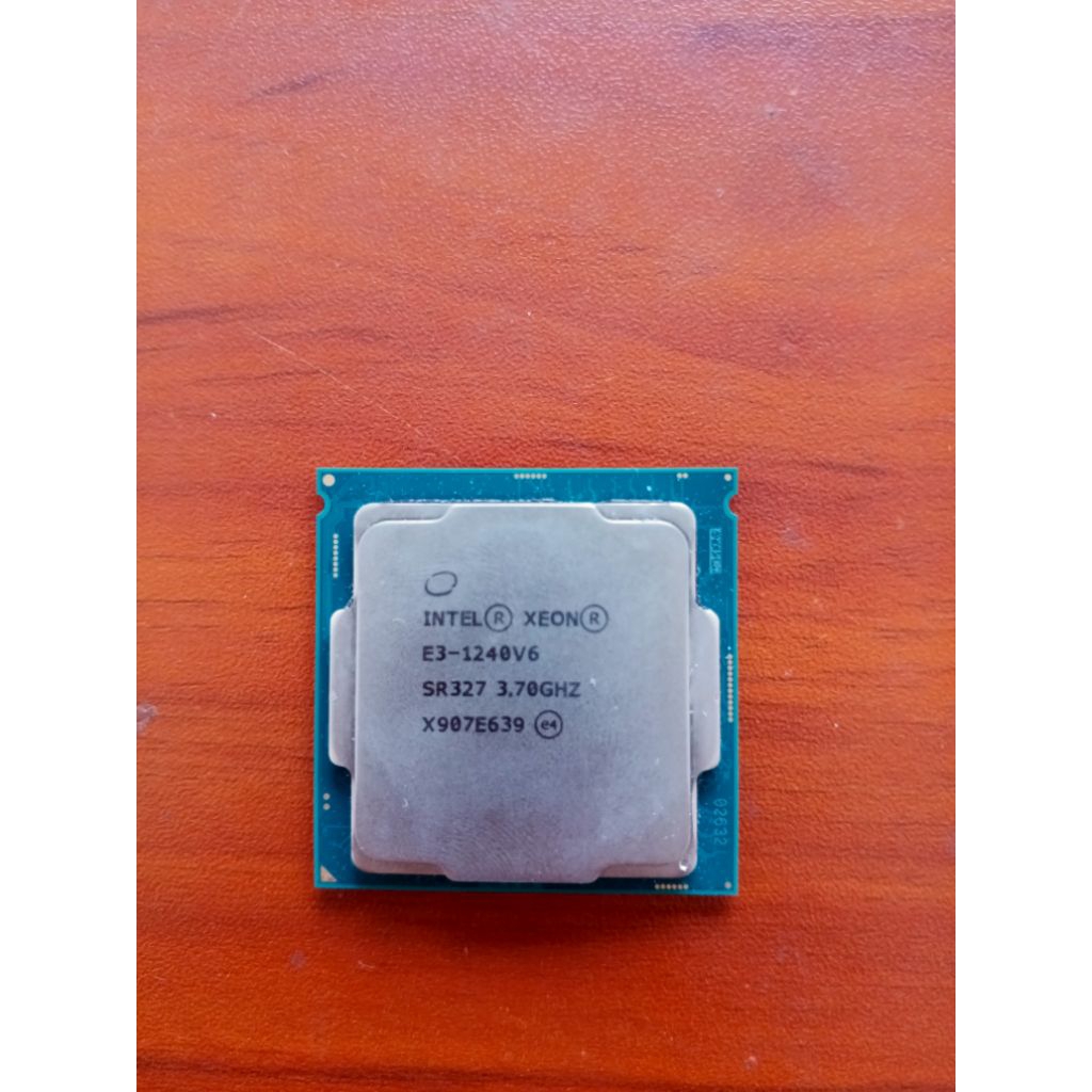 Intel Xeon E3-1240V6 3.70GHz SR327 X907E639 C4 Silver Square LGA 1151 โปรเซสเซอร์