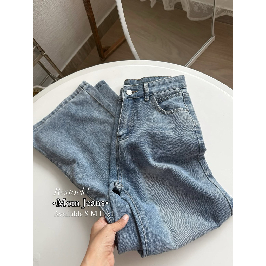 MOM JEANS โดย OUTFIX