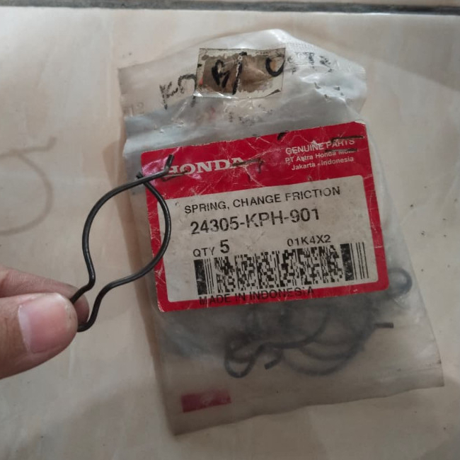 SPRING CHANGE FRICTION HONDA SUPRA X 125 INJECTION ORIGINAL HONDA ของแท้ (AHM) 24305KPH901 24305 KPH
