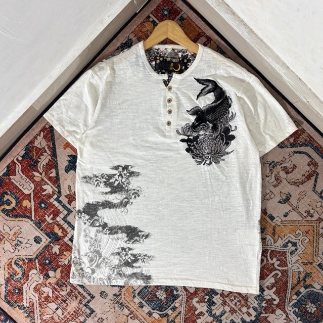 เสื้อยืด SUKAJAN KOI