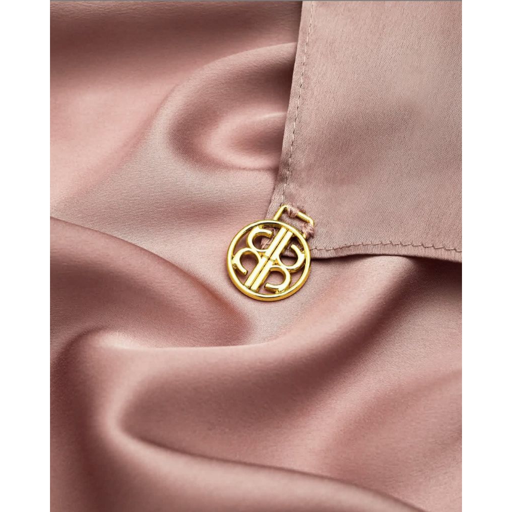 Label/Pin Hijab Nada Puspita Kw คล้ายป้ายฮิญาบสั่งทําพิเศษ