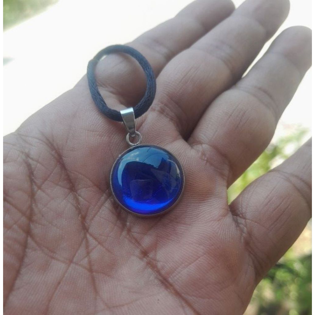 สร้อยคอจี้ทรงกลม Royal Blue King Sapphire