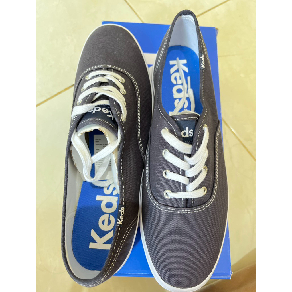 รองเท้าผ้าใบ Keds***