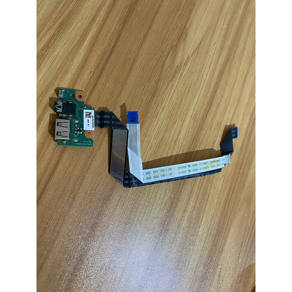 บอร์ด USB Lenovo v310-141KB ดั้งเดิม