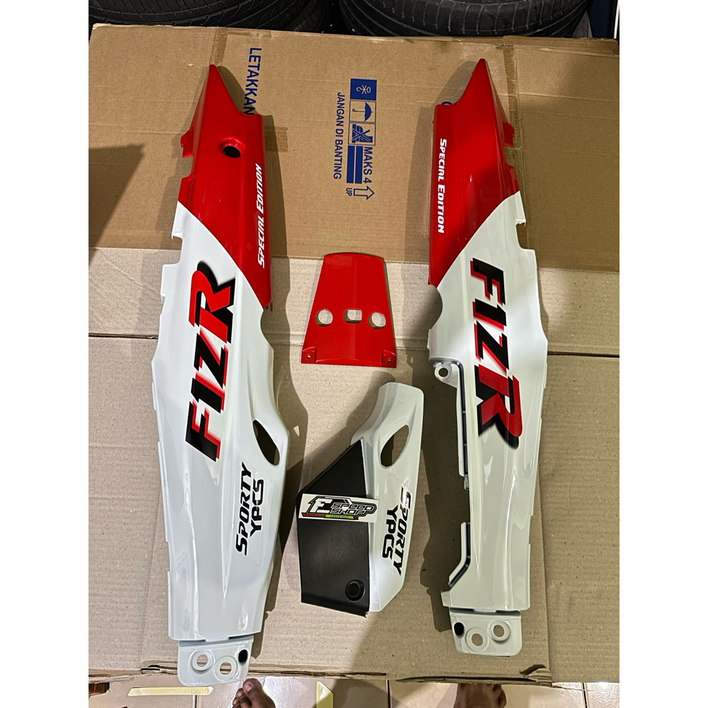 MERAH FIZ R MALBORO RED REAR BODY