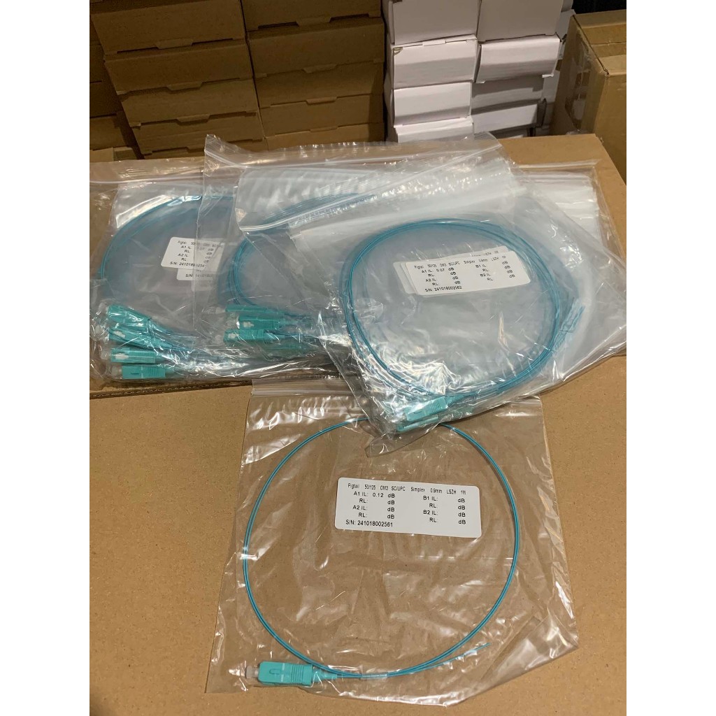Pigtail FO SC Simplex MM OM3/OM4 50/125um 1 เมตร