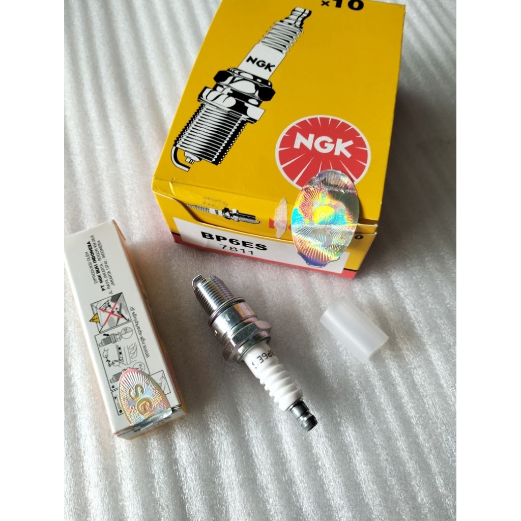หัวเทียน NGK BP6ES**