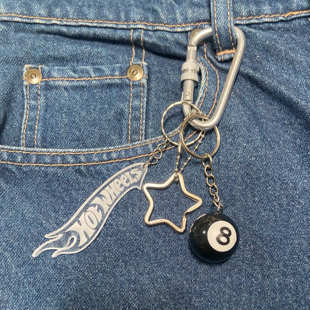 GANTUNGAN KEYCHAIN 8BALL HOTWHEEL ACRYLIC KEYRING Y2K / SKENA KEYCHAIN