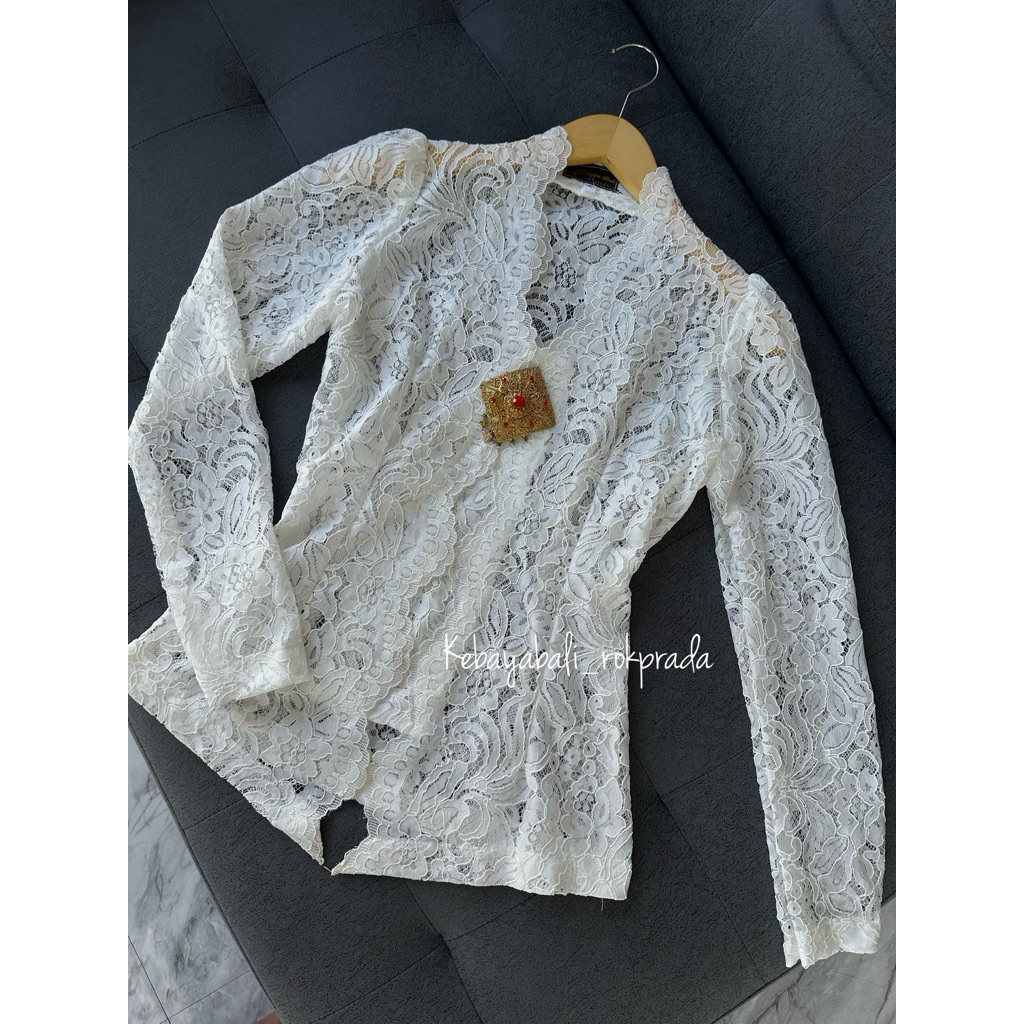 PUSPA KEBAYA SOFT WHITE BRUCADE KEBAYA