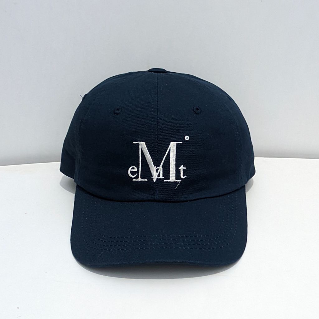 หมวก Mucent ที่สวมใส่โดย Ian Hearts2hearts