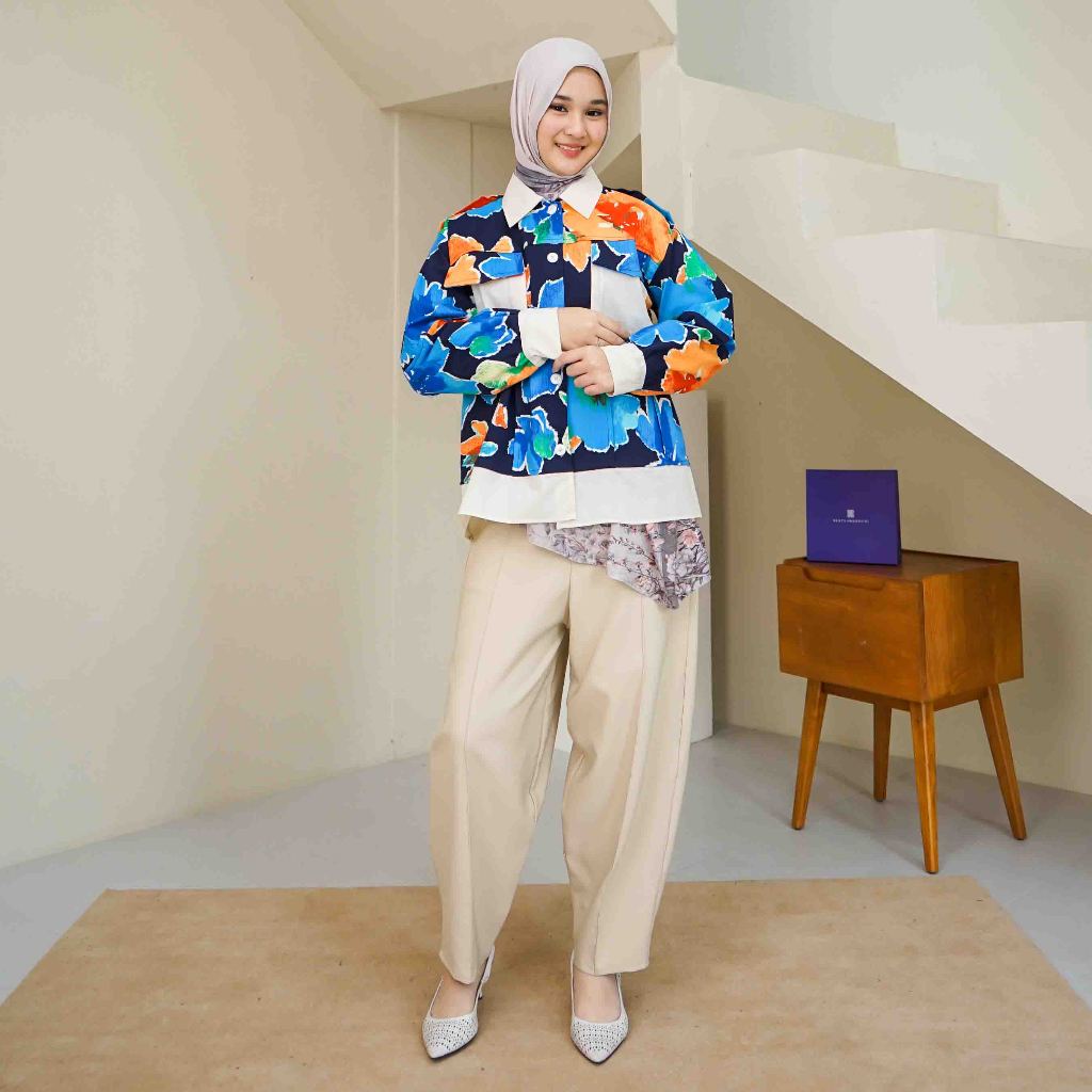 Restu Anggraini - กางเกงยีนส์ Veera Jacket