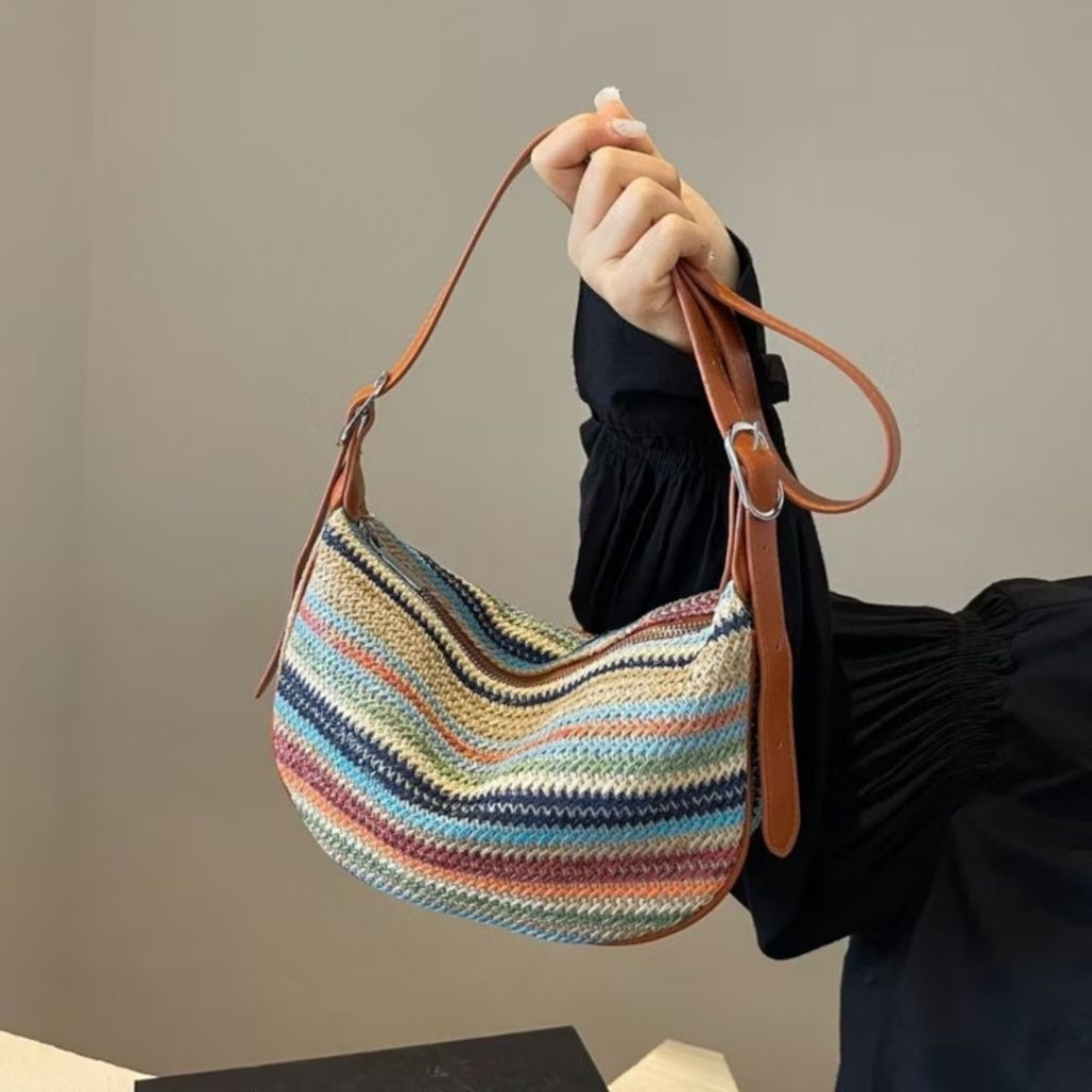 STRAW SLING BAG K65*