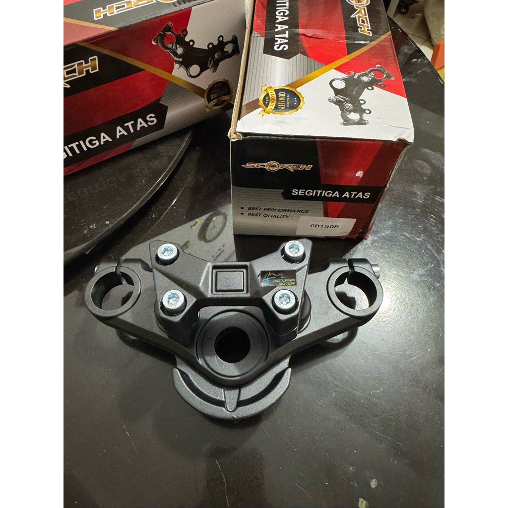 UPPER TRIANGLE PLUS ไกเซอร์ CB150R THICK