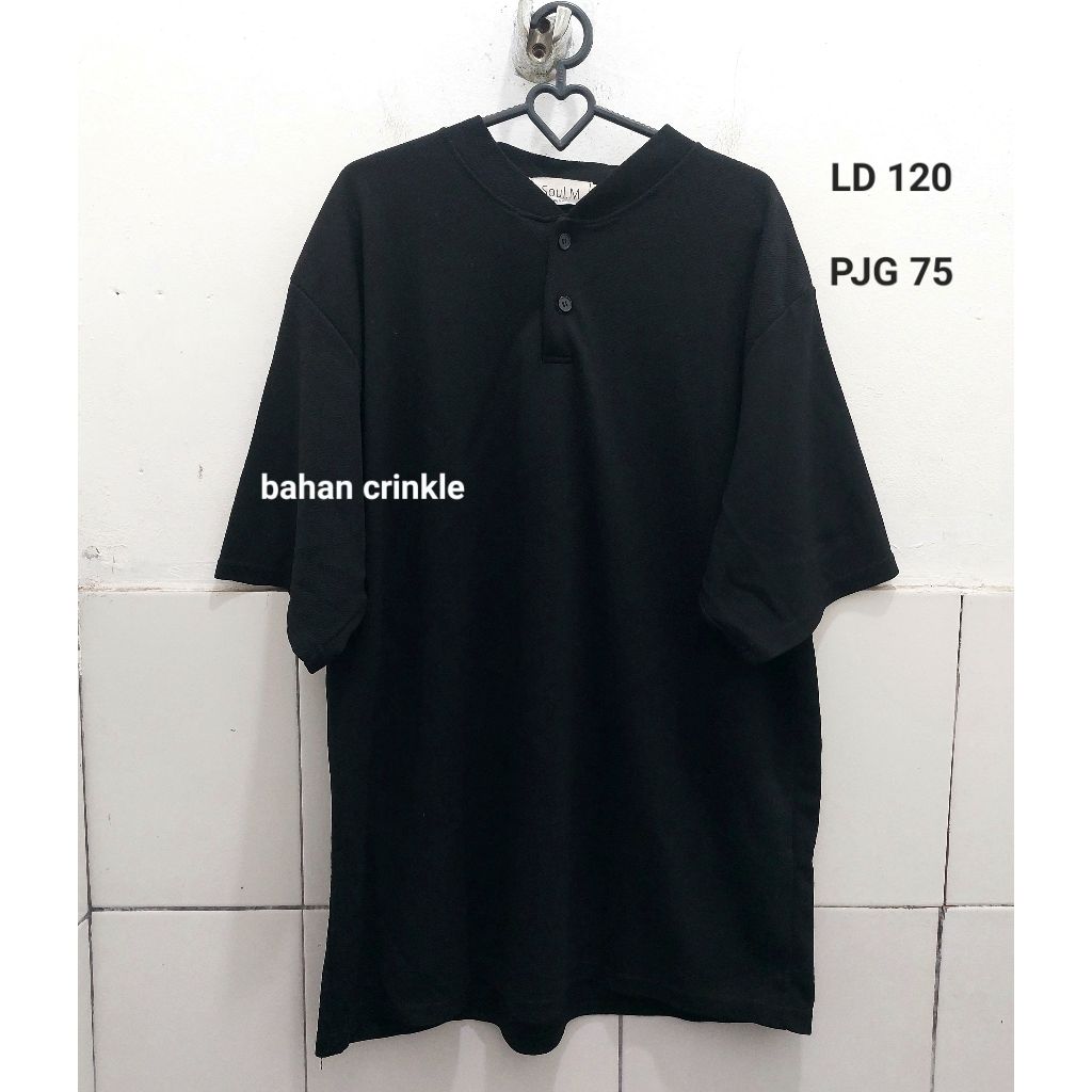เสื้อ Henley สีดํากระดุมหน้า