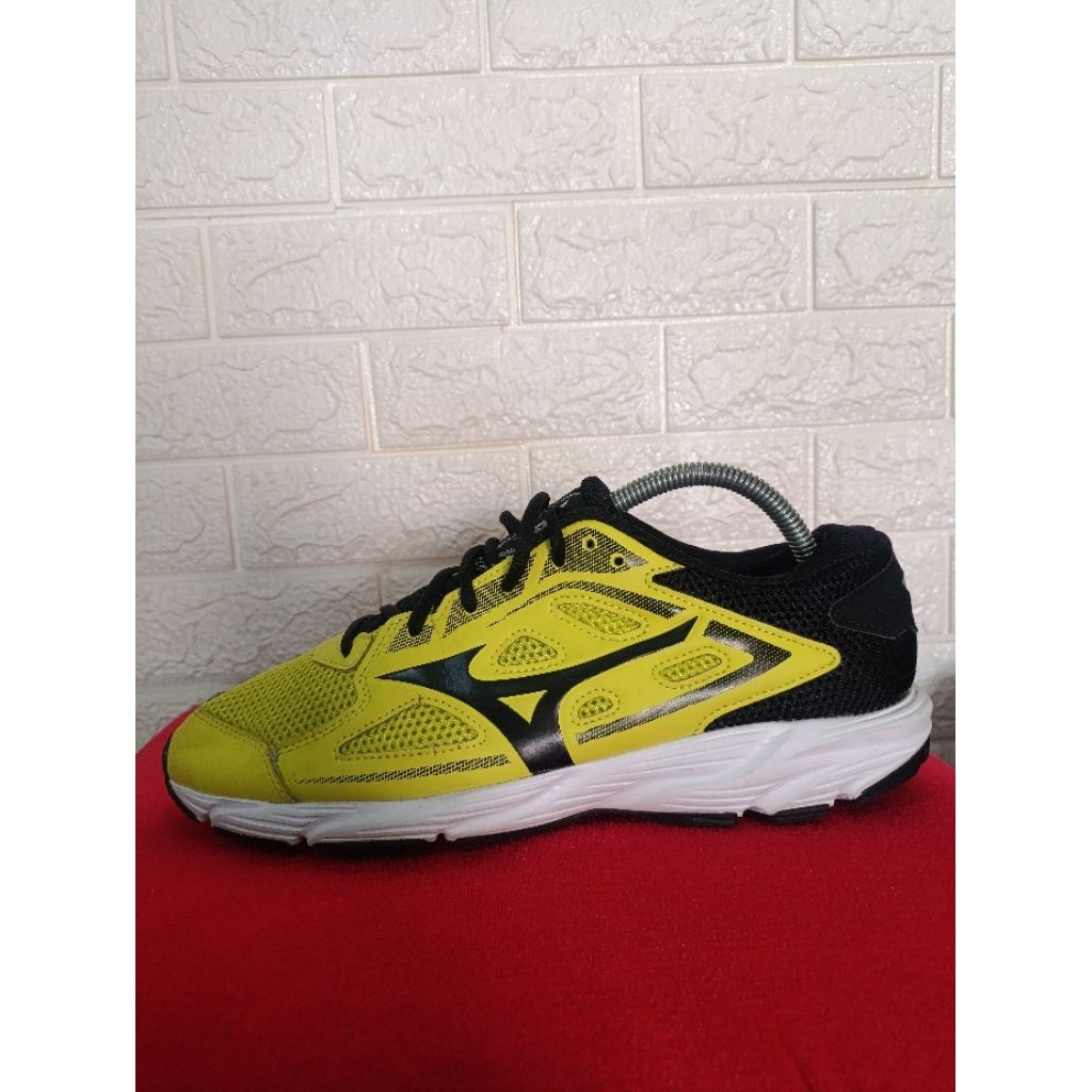 MIZUNO ต้นฉบับ มิซูโน่ รองเท้าผ้าใบวิ่งเดินป่าบาสเก็ตบอลกลางแจ้งมือสองแบรนด์ มิซูโน่