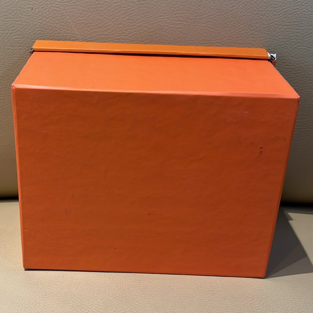 กระเป๋าสะพายข้าง Speedy mini 16 ประกอบด้วย Box VB-3