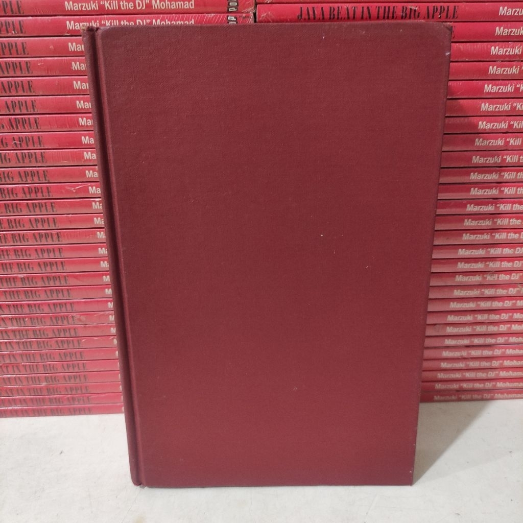 หนังสือนําเข้า: ELITES ETHNIC ISSUES