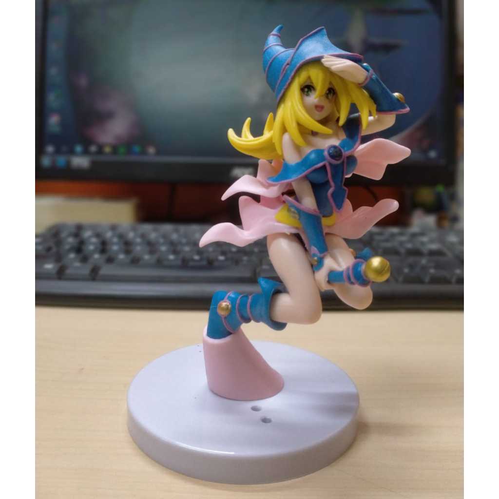 Yugioh Dark Lady Magican Action Figure