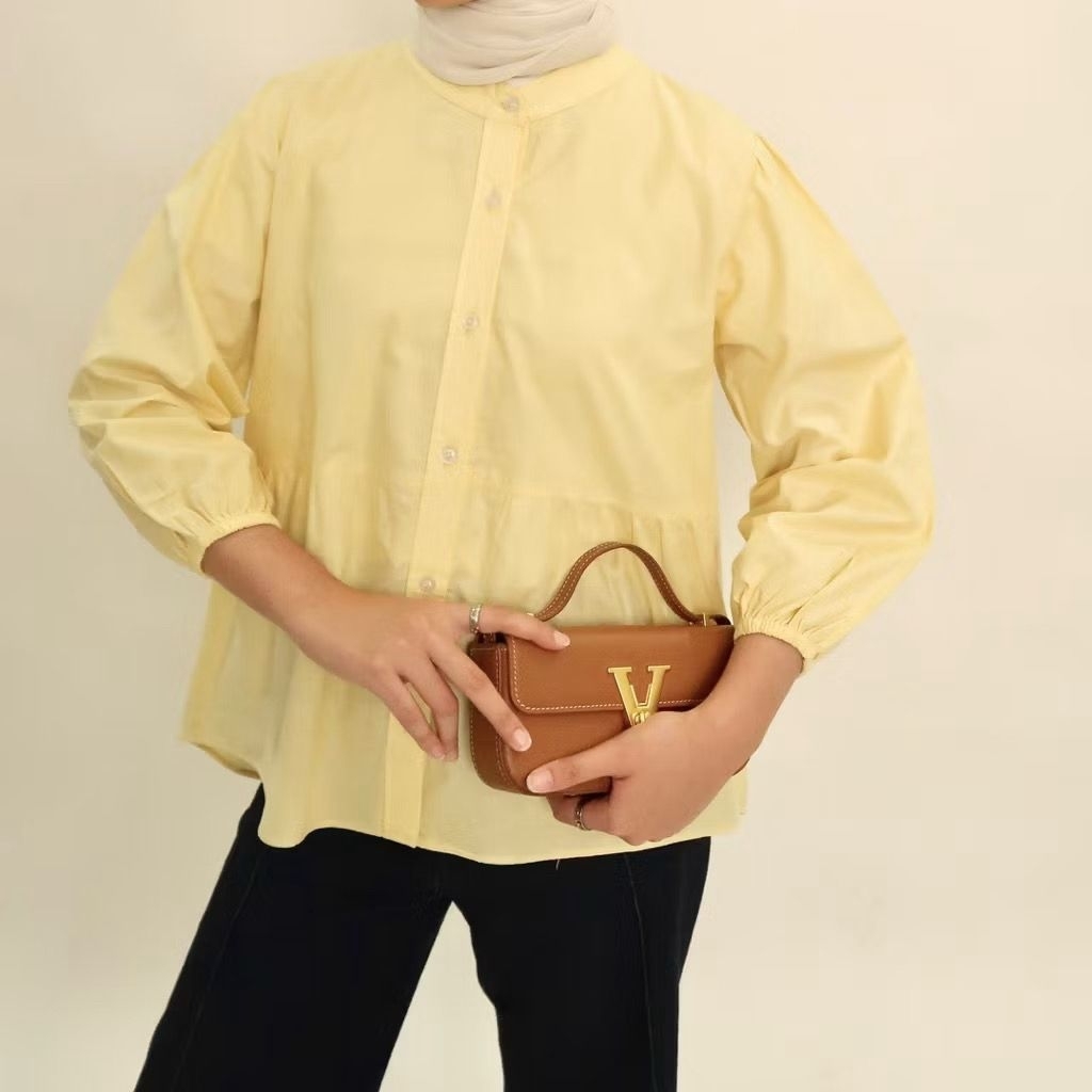 KATUN Kyren Blouse - เสื้อเบลาส์ผ้าลินินผ้าฝ้ายกึ่งครอป