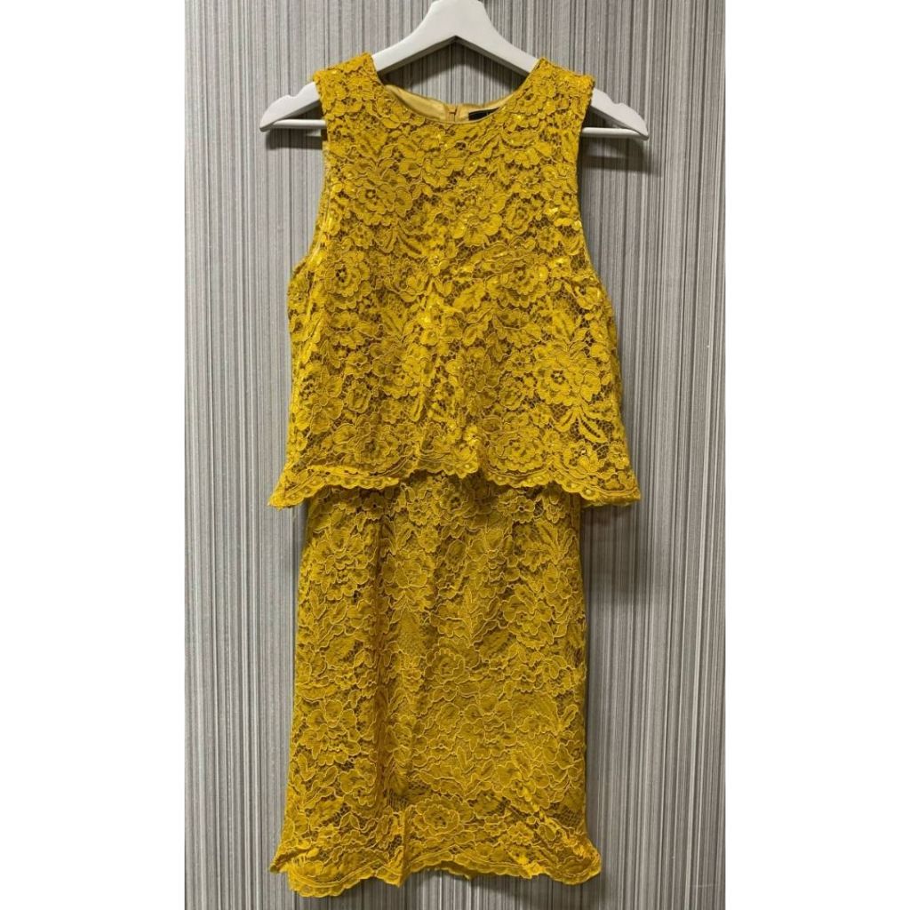 Preloved IORA ชุดเดรสผ้าสีเหลือง